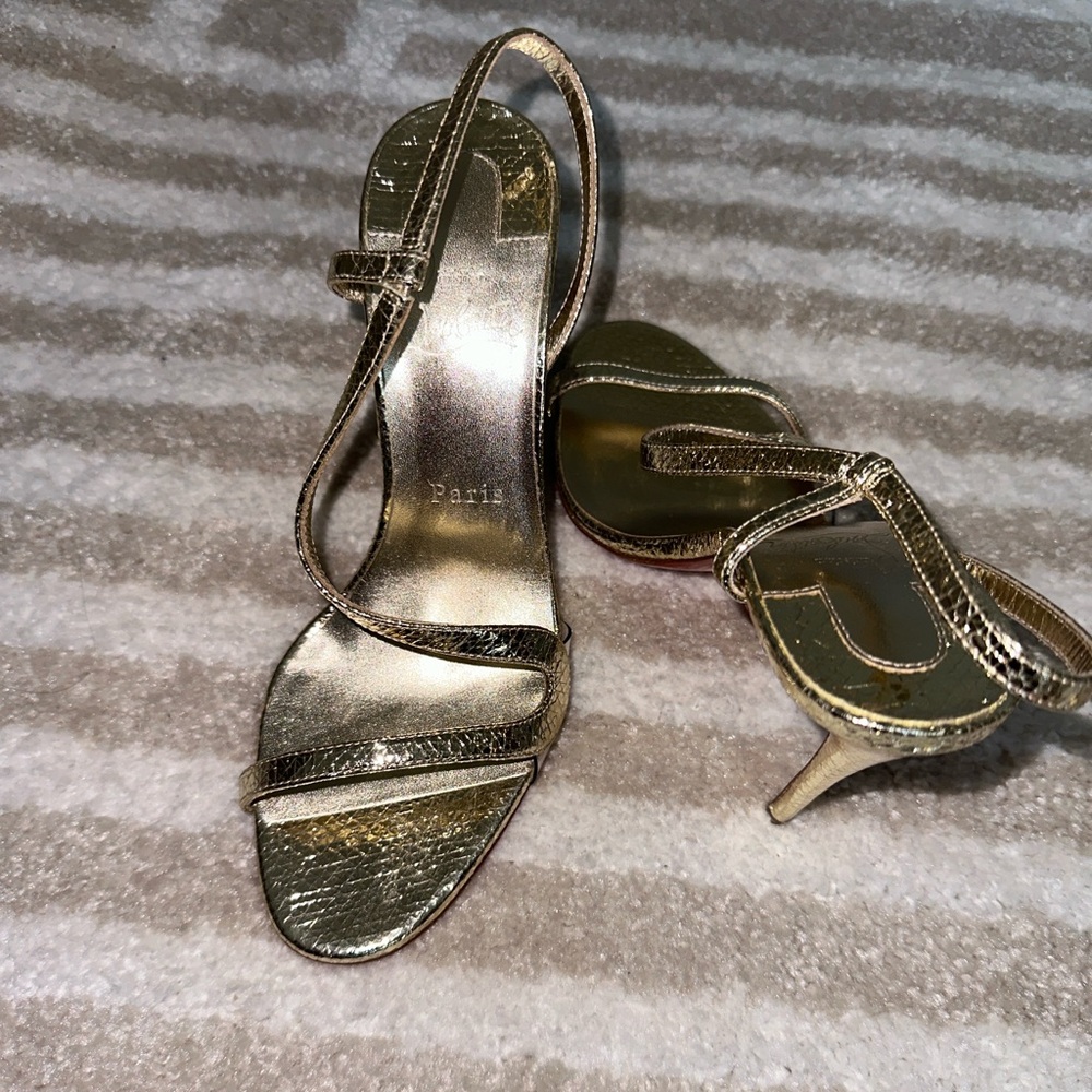 Christian Louboutin Rosalie Heels-Gold 100mm. Red bottoms.